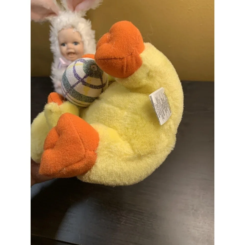 Dept 56 Hug-A-Buddies Geppeddo Porcelain Face Plush Easter Bunny Duck Hoppy